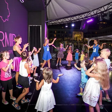 Hotel Karmir & 5*